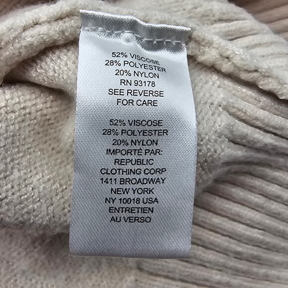 Tahari Womans size M Cable Knit Cream Sweater Long Sleeve Cropped Crewneck - Picture 7 of 8